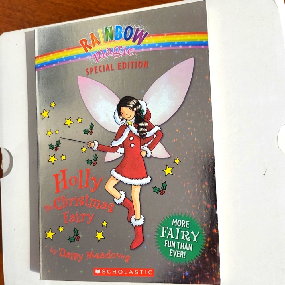 Rainbow Magic Special Edition Holly the Christmas Fairy